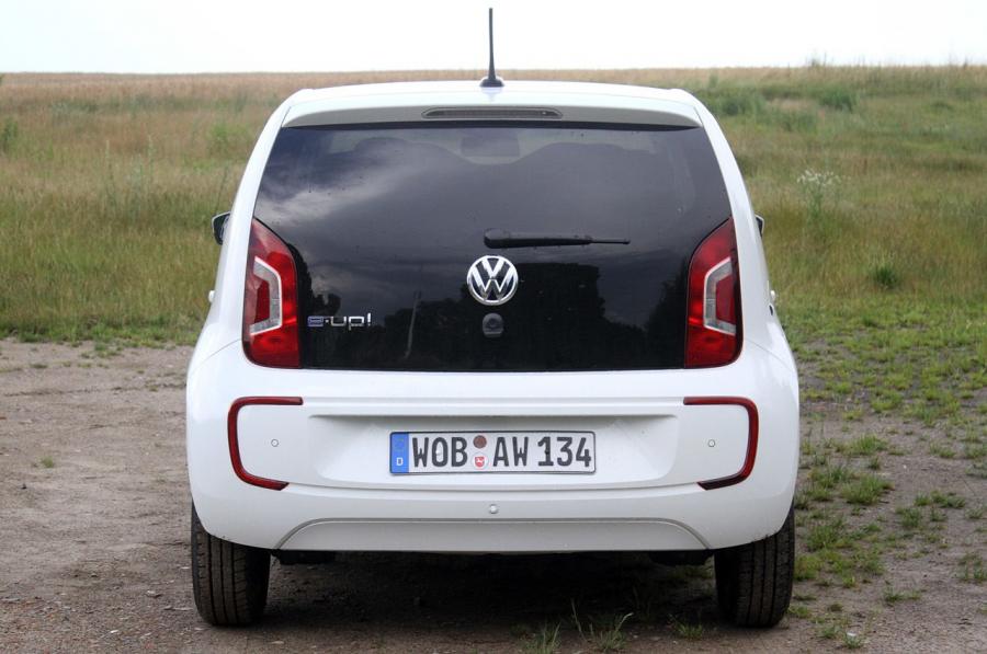  Volkswagen e-up! 2013 года  (фото 27 из 45)